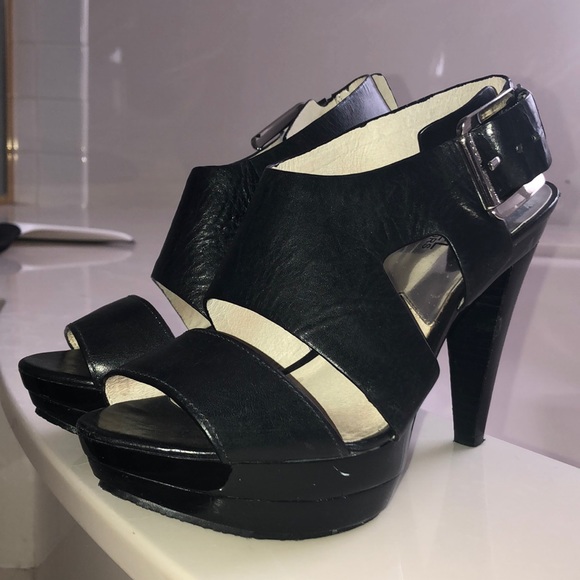 Authentic MICHAEL Michael Kors Black heels. - Picture 1 of 8